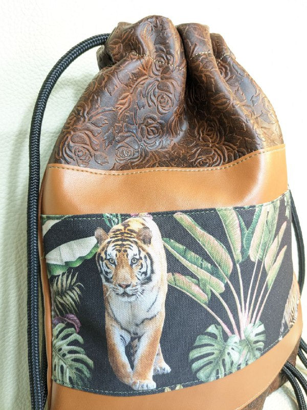 Mochila camel tigre